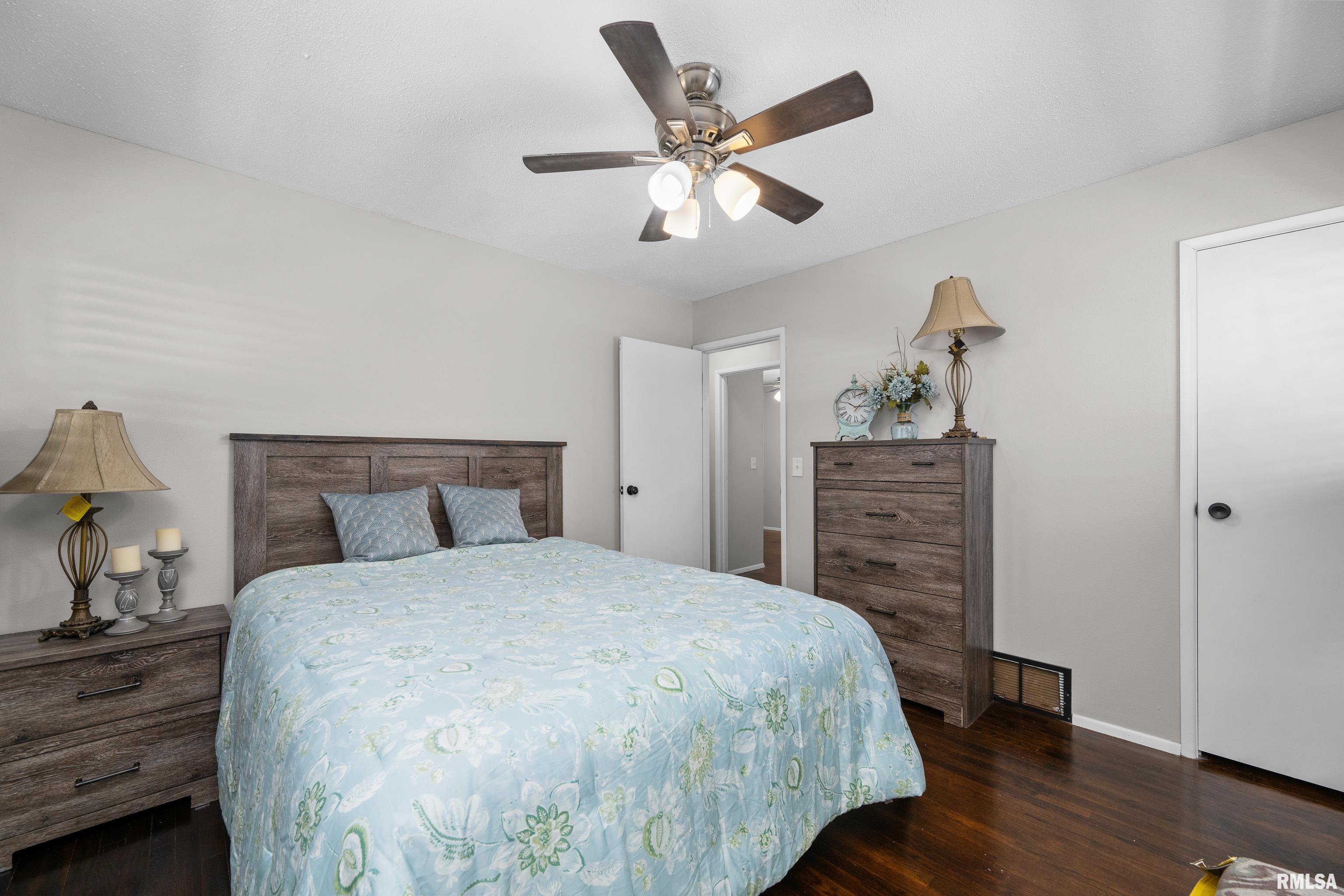 917 Wisconsin Street Property Photo 13