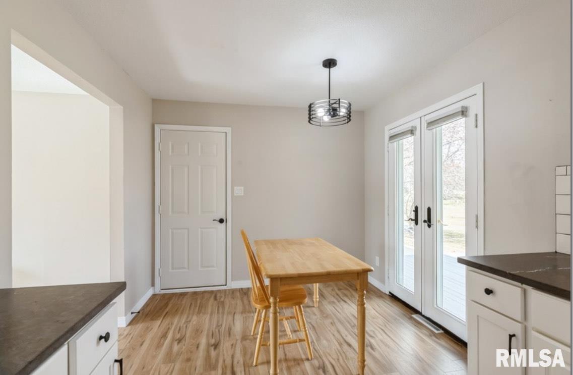 14 Park Avenue Court Property Photo 15