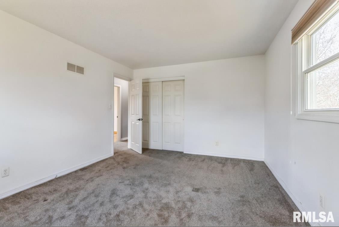 14 Park Avenue Court Property Photo 18