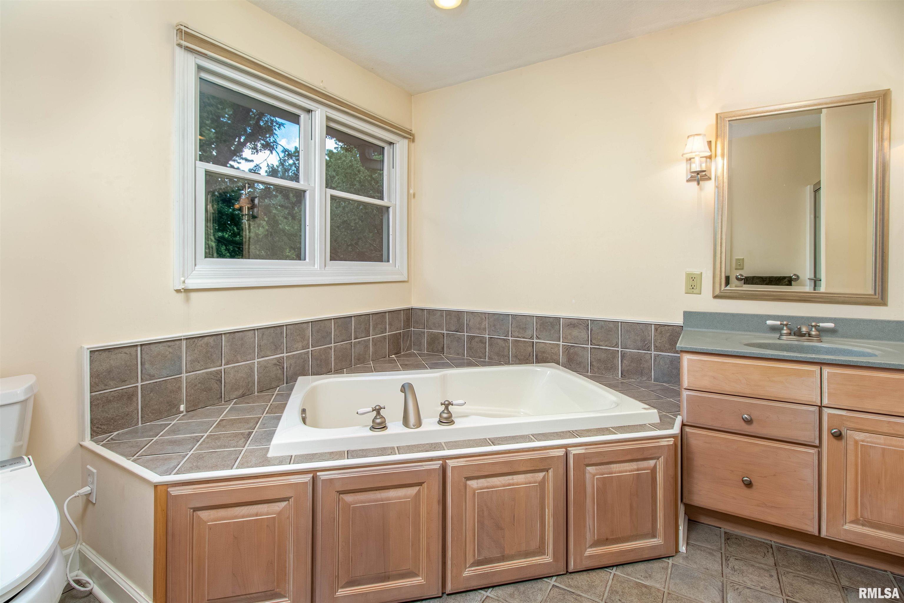 216 Hillcrest Avenue Property Photo 30