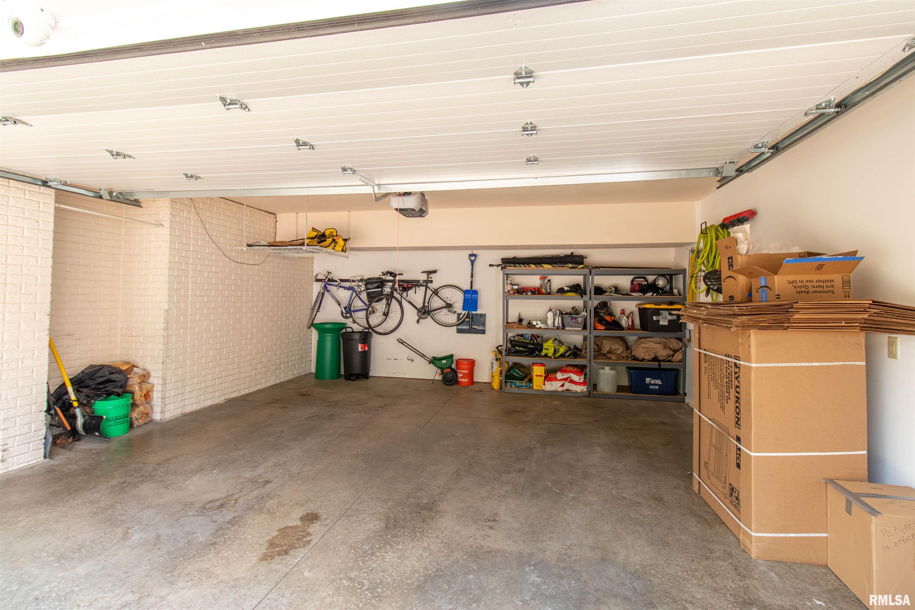 216 Hillcrest Avenue Property Photo 44