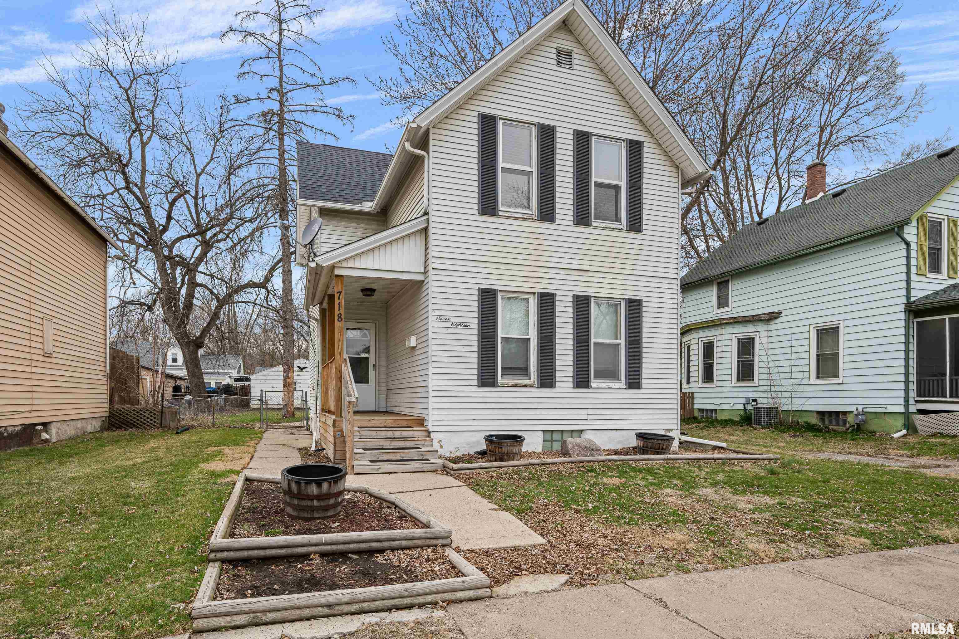 718 N Howell Street Property Photo 2