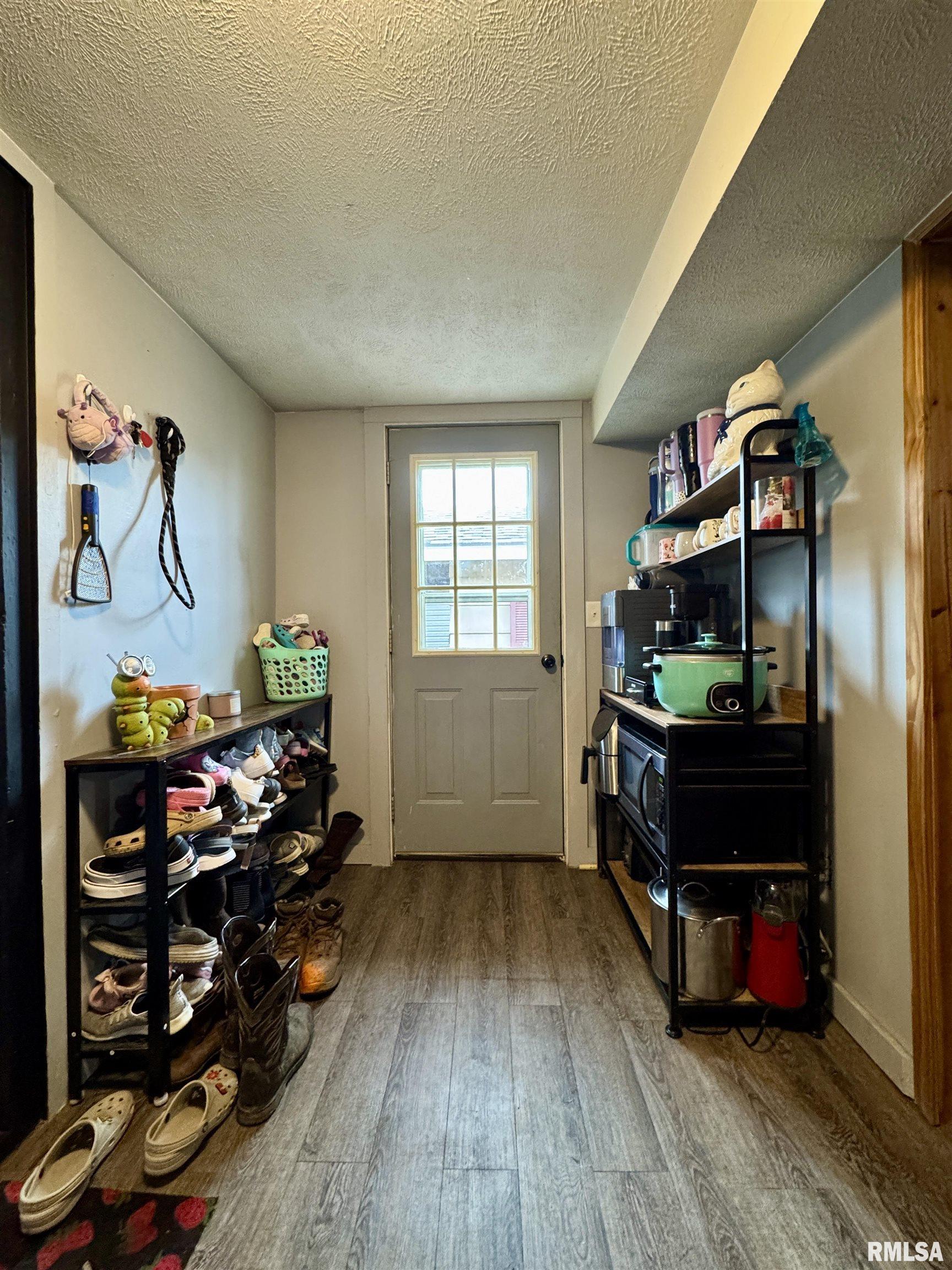 105 Elm Street Property Photo 8