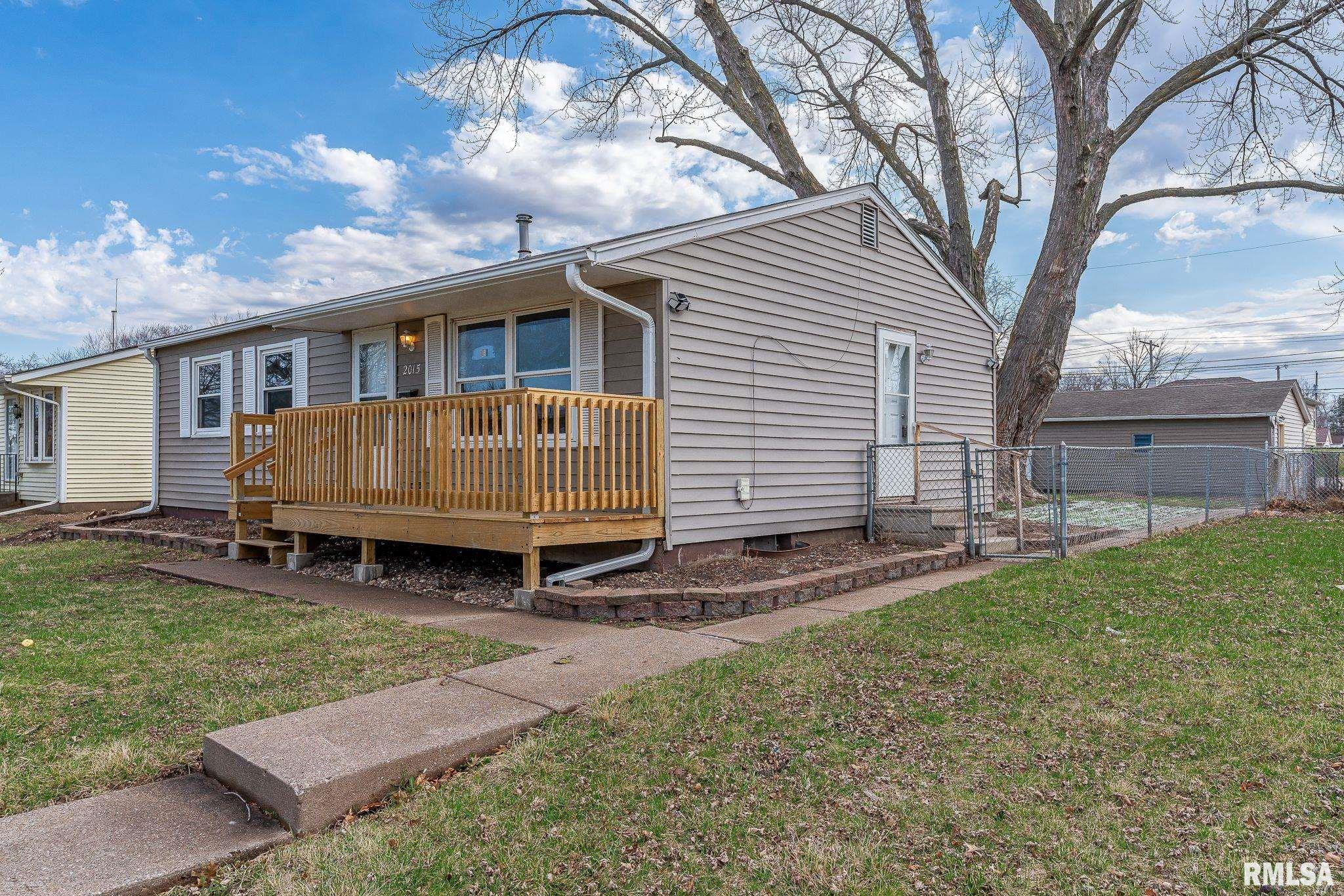 2015 N Linwood Avenue Property Photo 2