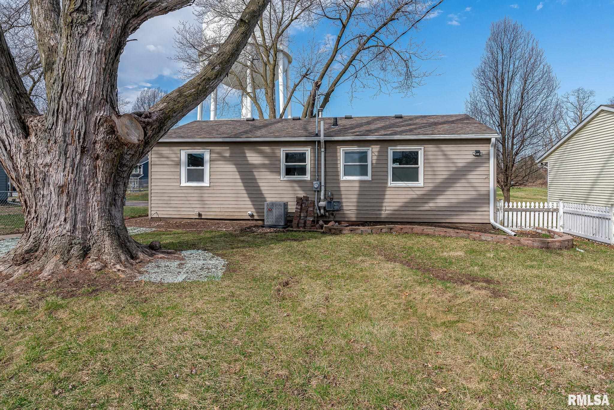2015 N Linwood Avenue Property Photo 20