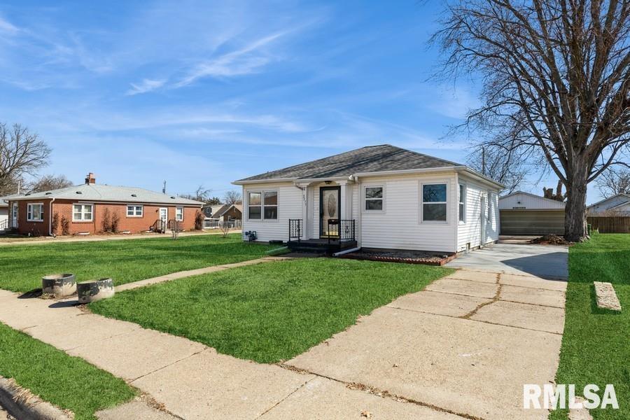 2377 Barker Street Property Photo 2