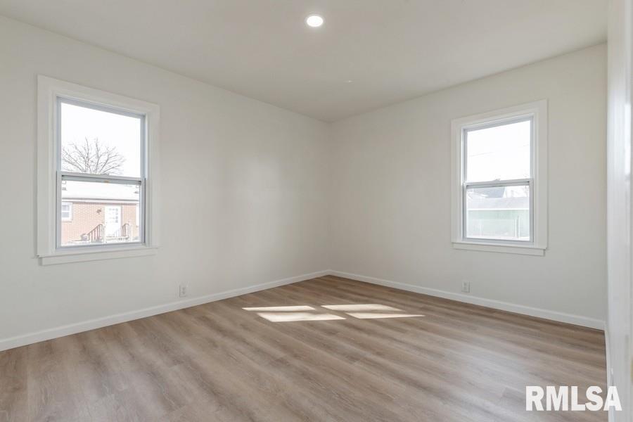 2377 Barker Street Property Photo 13