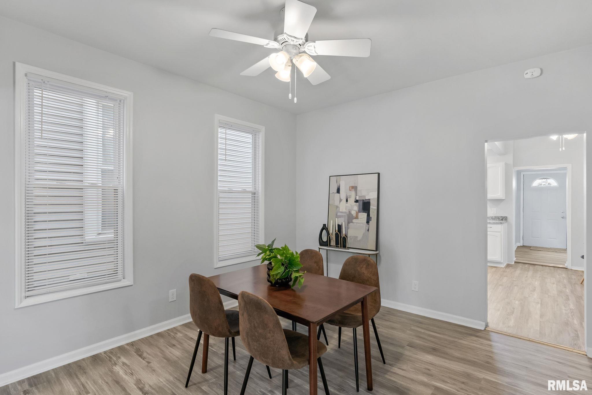 2018 W 1st Street Property Photo 4