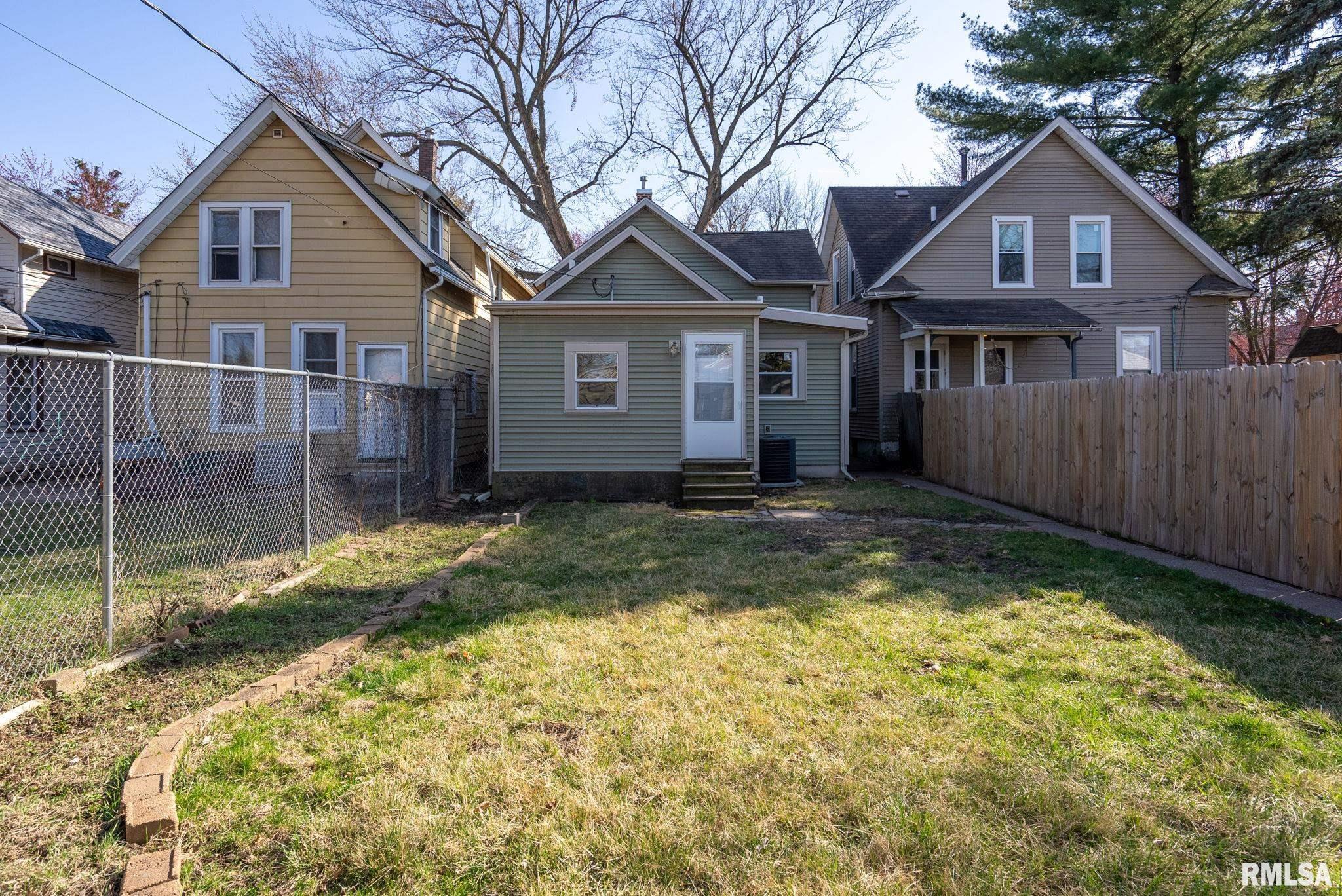 2018 W 1st Street Property Photo 20