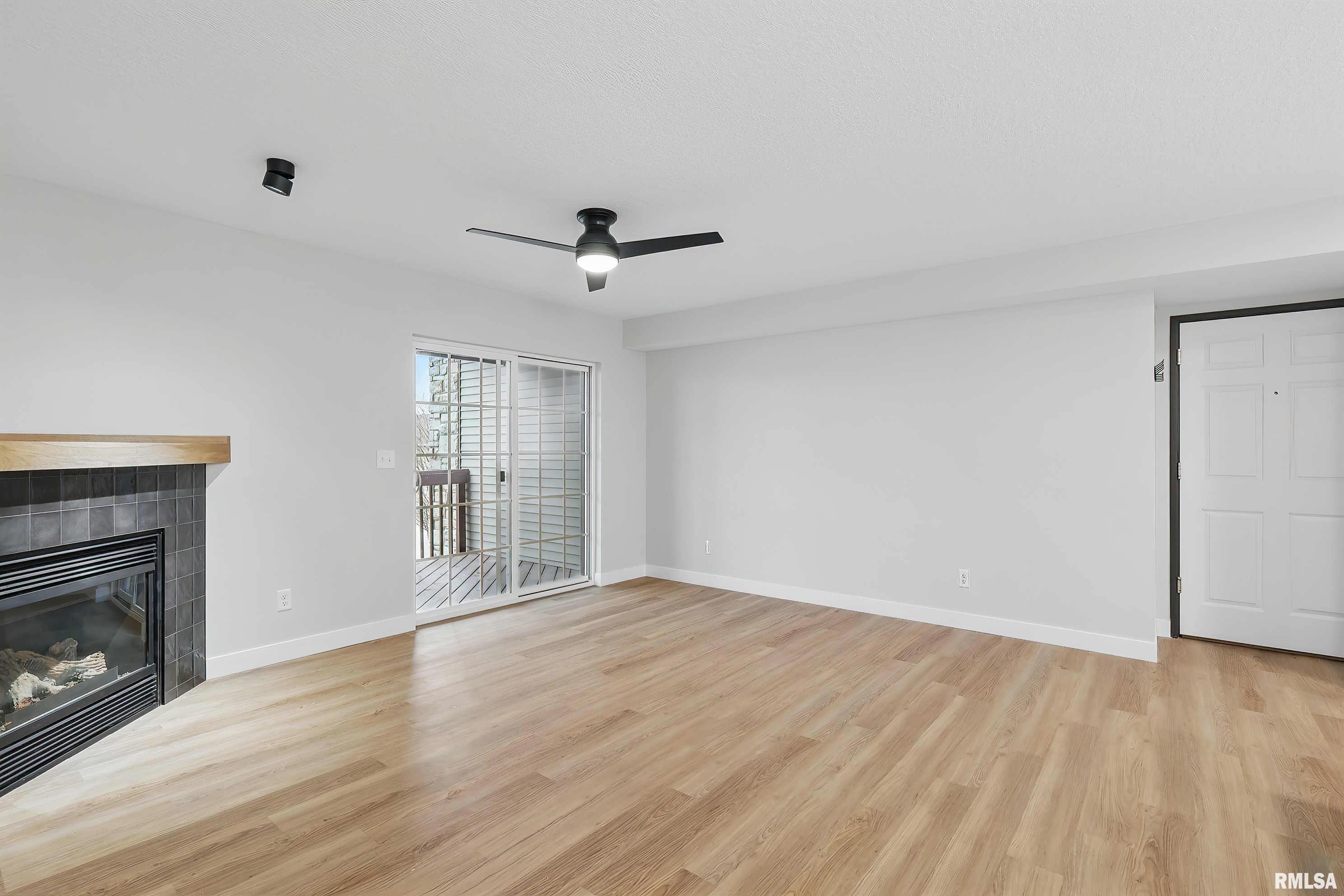 209 E Price Street Property Photo 6
