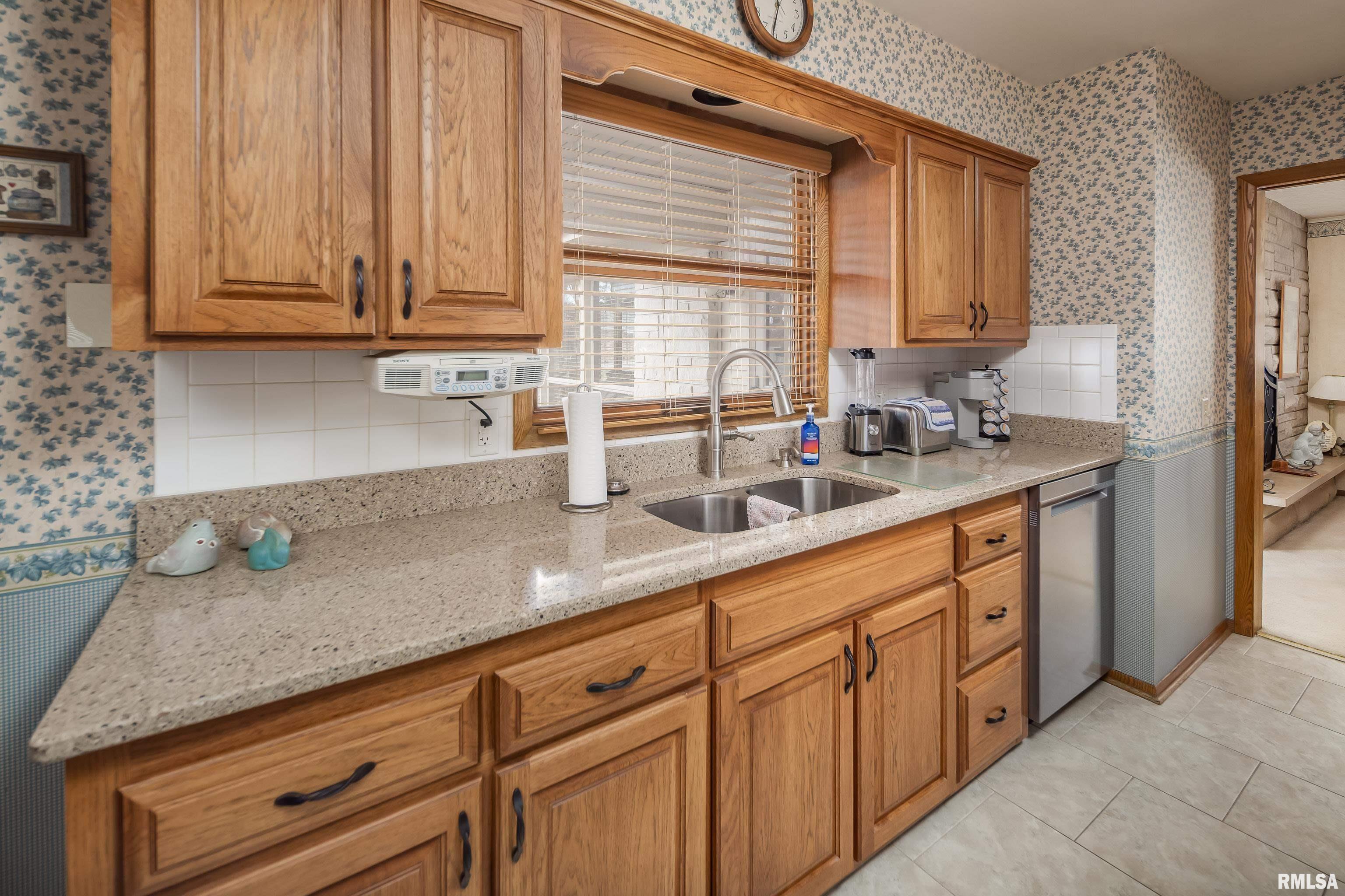 3410 51st Street Property Photo 11