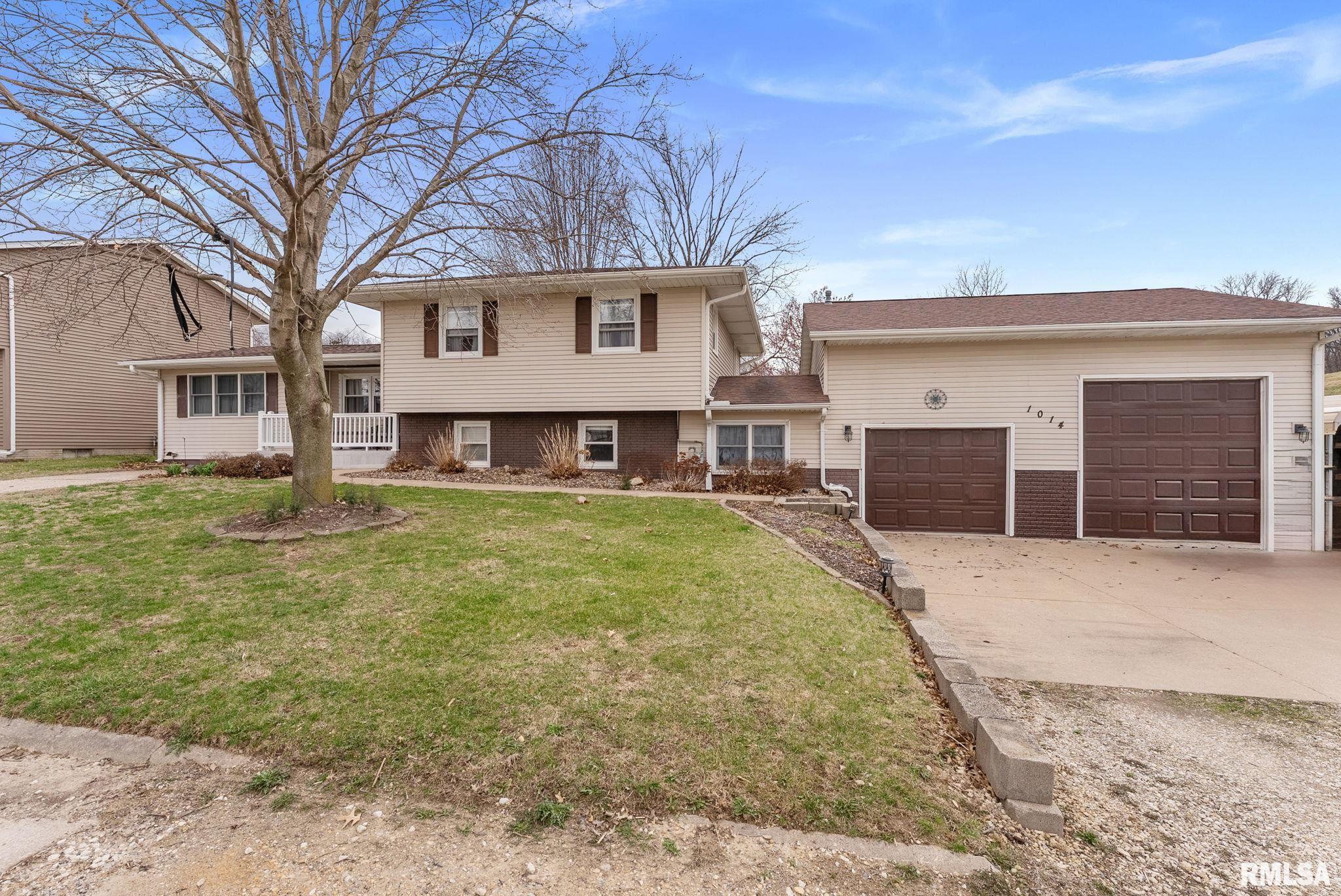 1014 3rd Street Property Photo 2