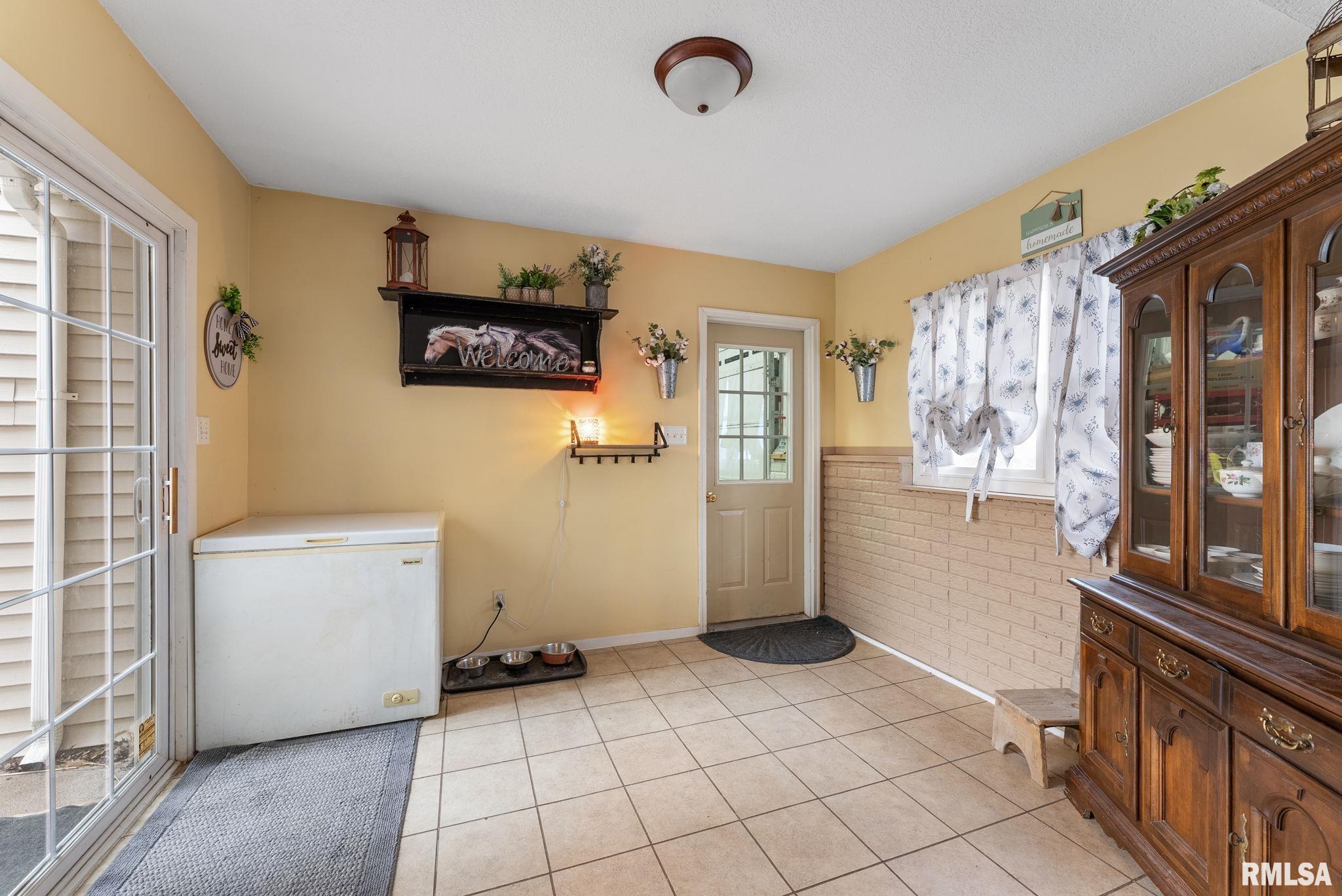1014 3rd Street Property Photo 12