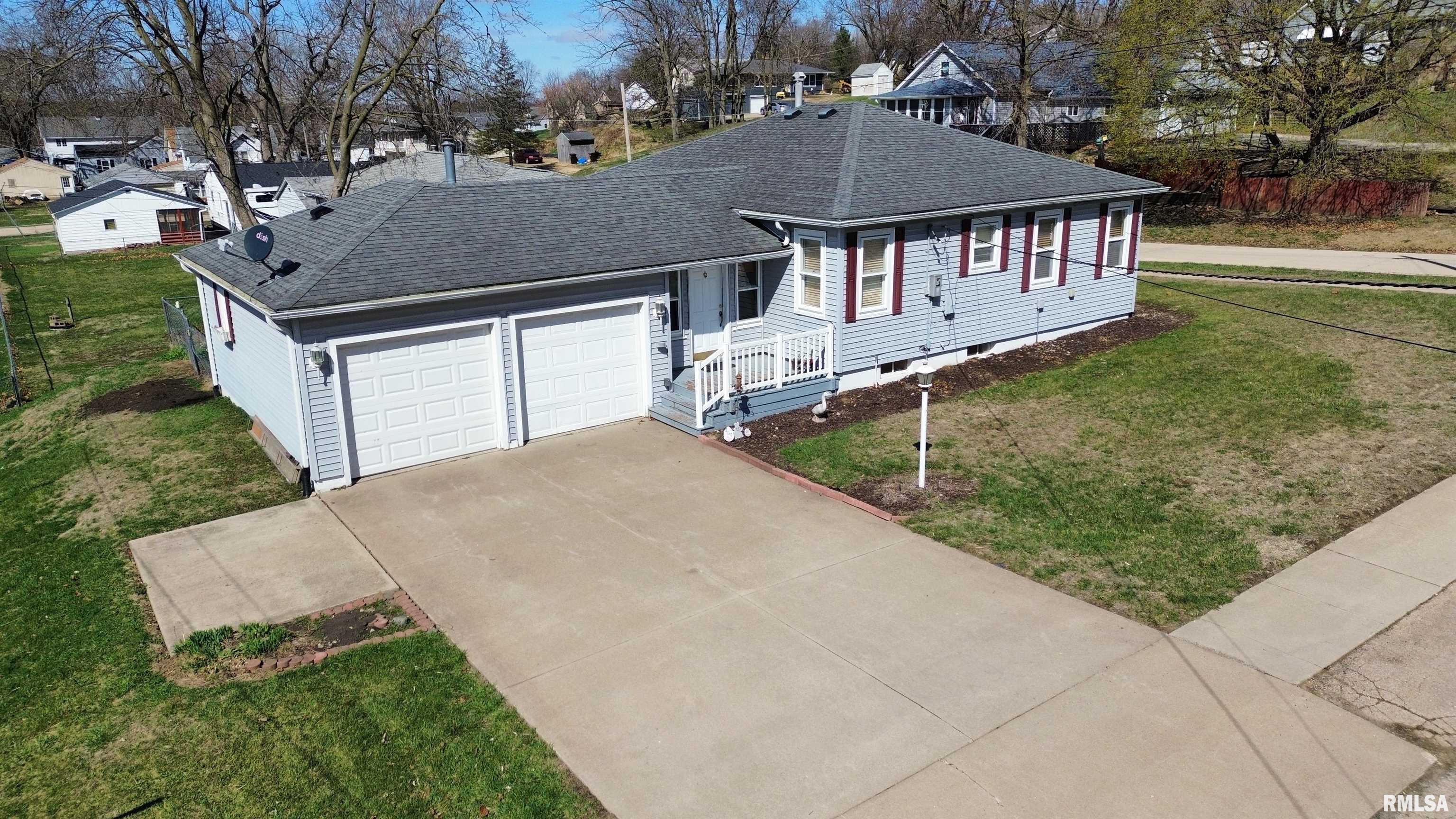 716 7th Avenue Property Photo 1