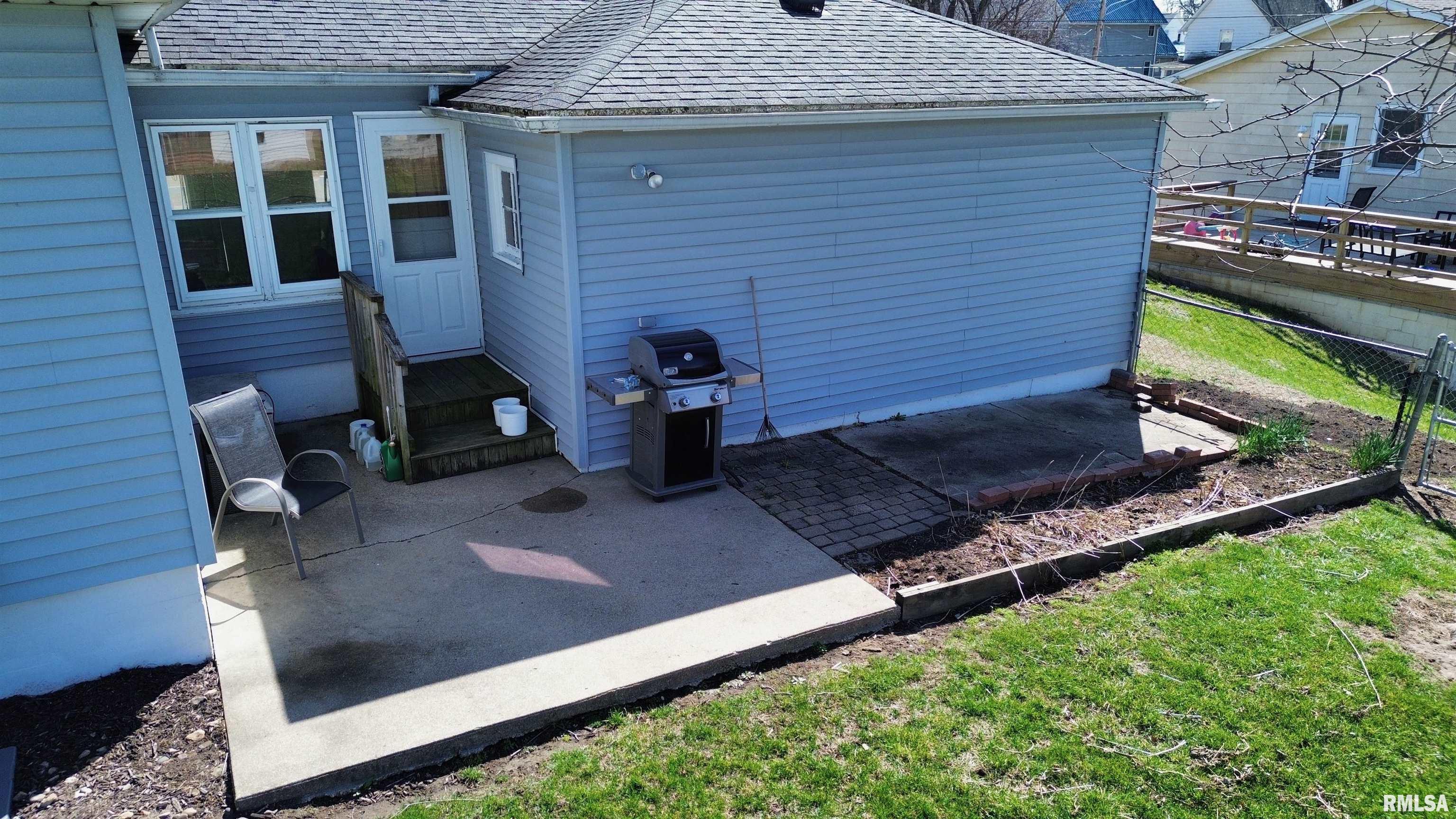 716 7th Avenue Property Photo 8