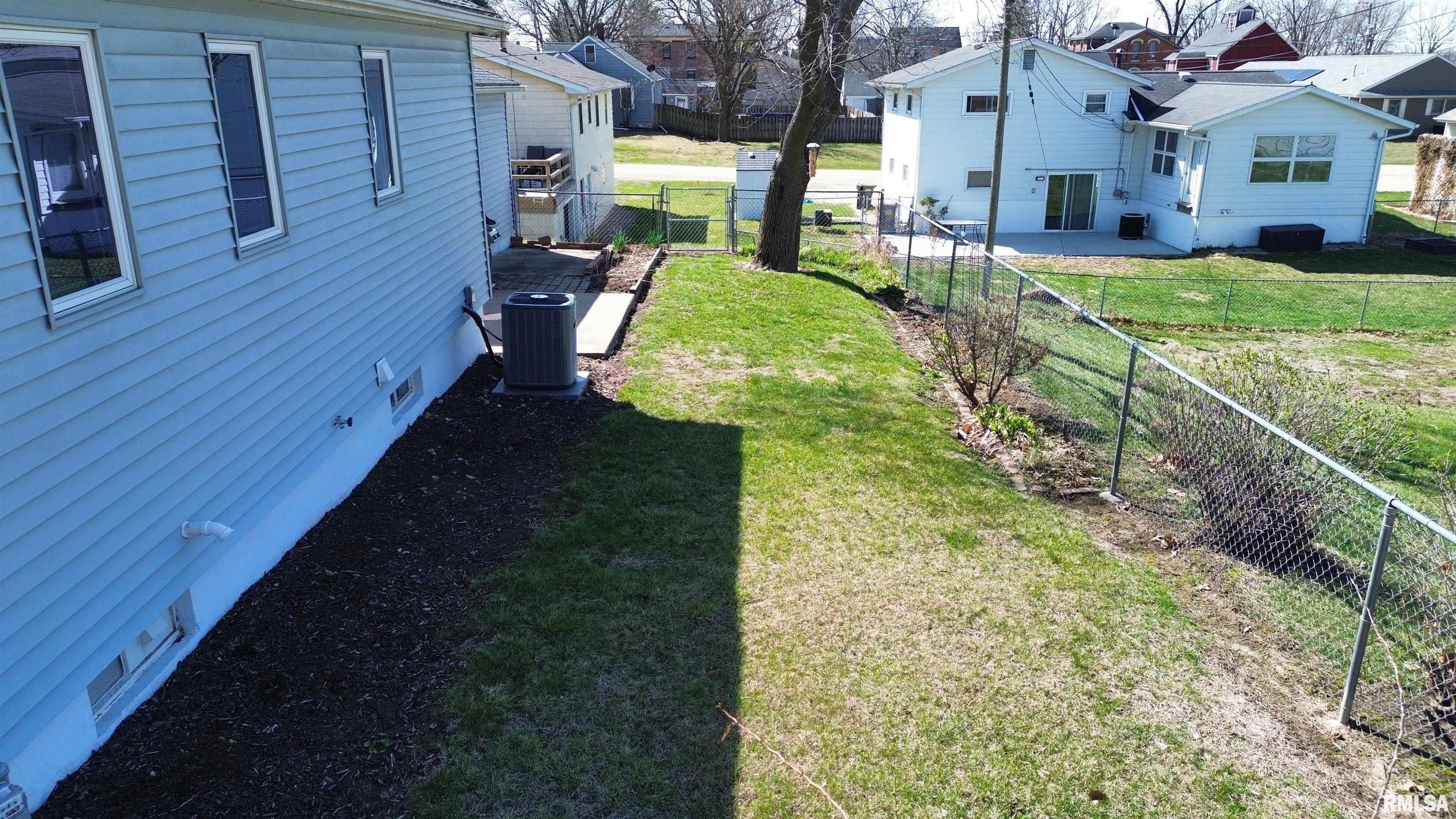 716 7th Avenue Property Photo 9