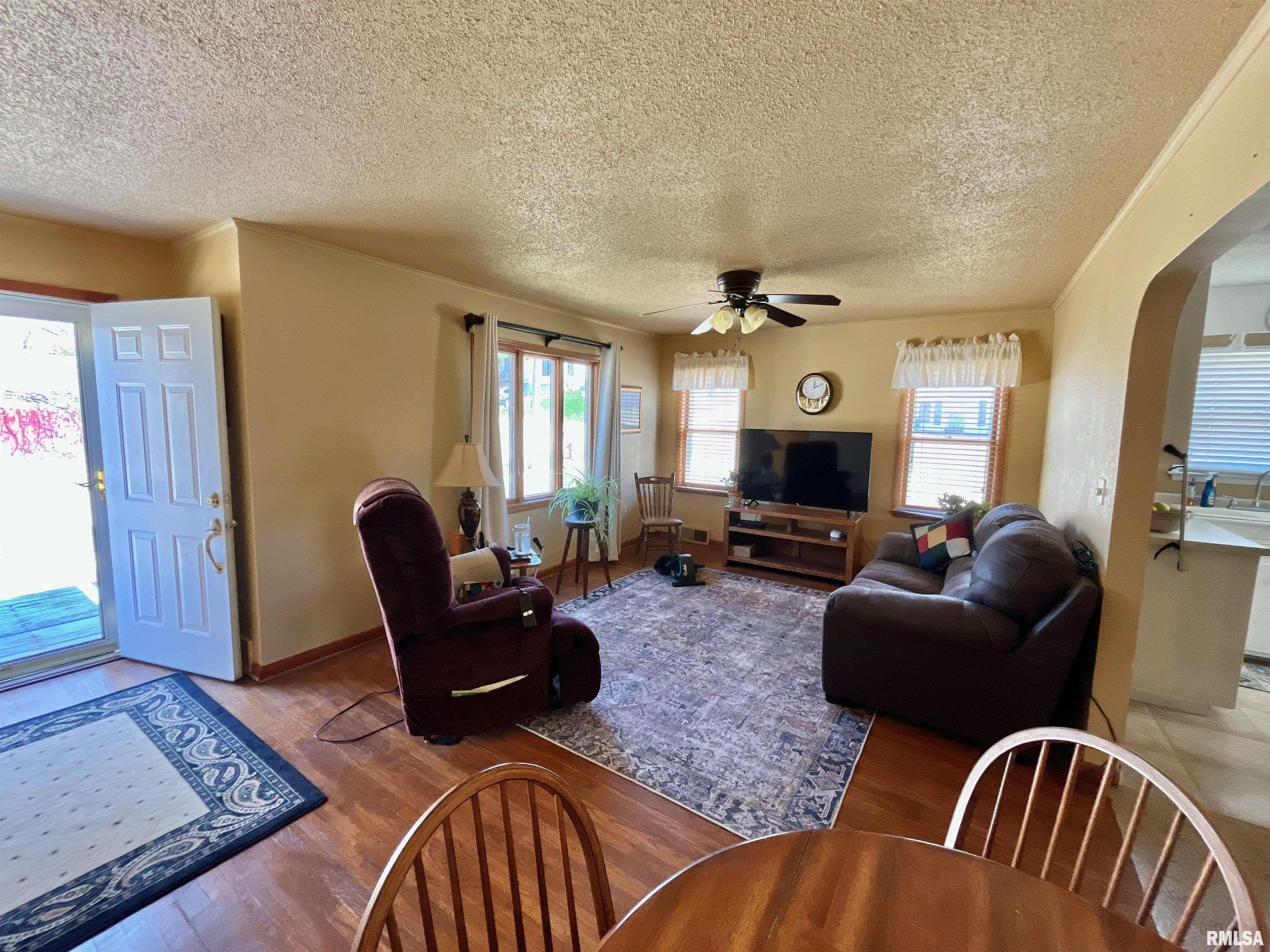716 7th Avenue Property Photo 15