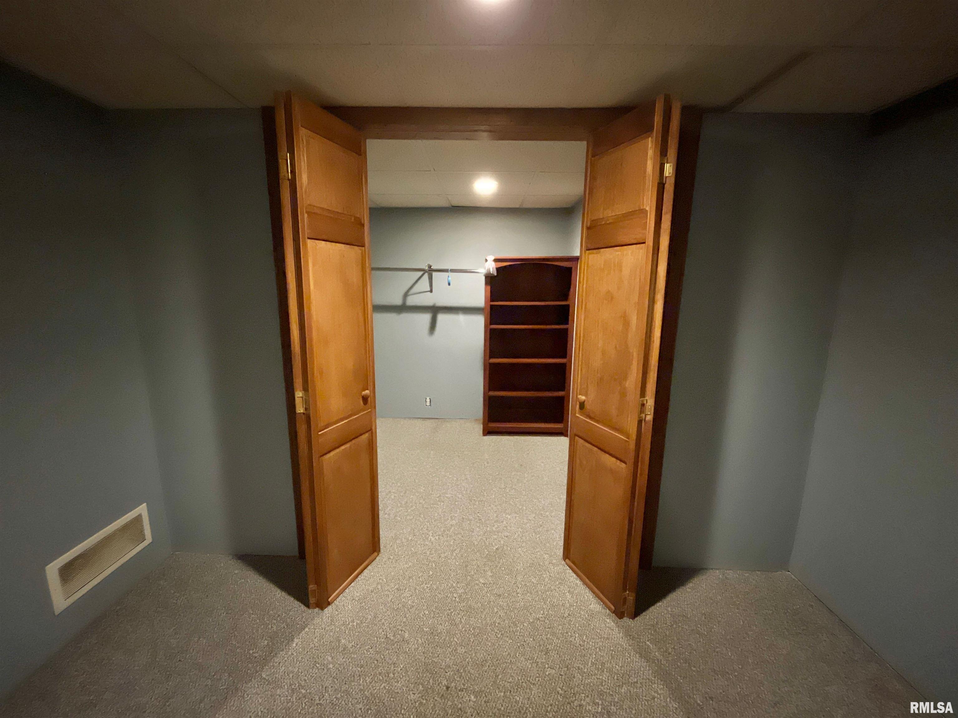 716 7th Avenue Property Photo 29