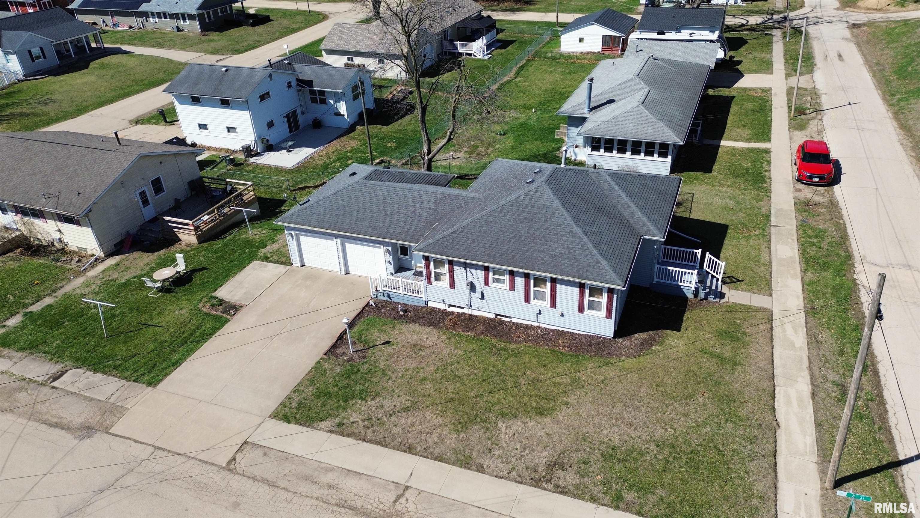 716 7th Avenue Property Photo 34
