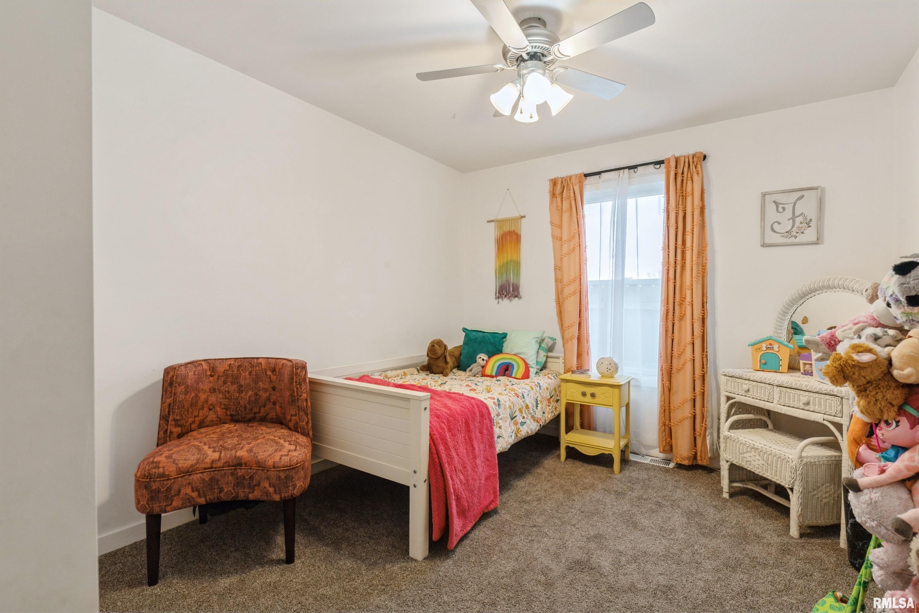 303 E Vine Street Property Photo 13