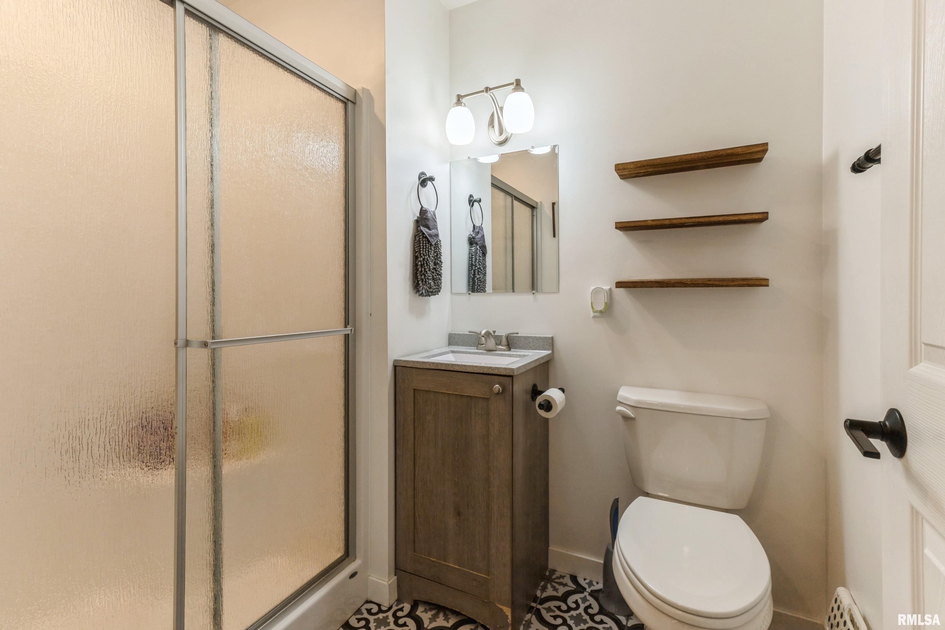 303 E Vine Street Property Photo 14