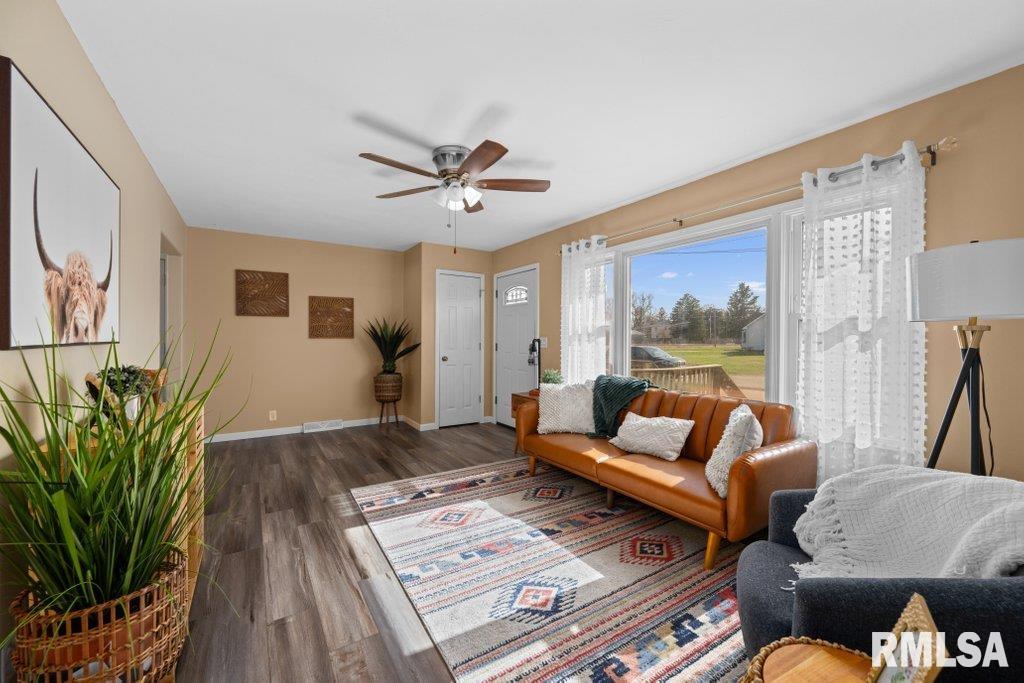 504 6th Avenue Property Photo 4