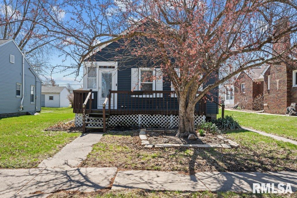 2209 W Lombard Street Property Photo