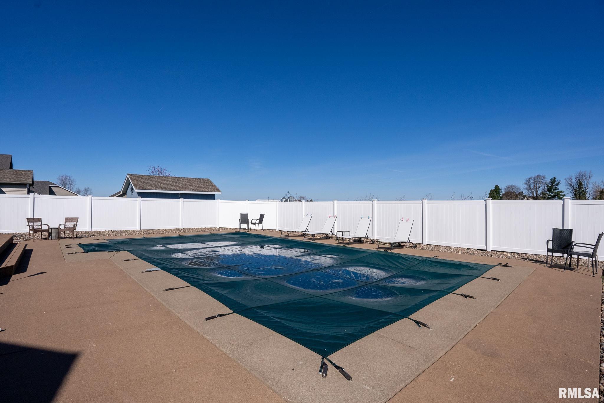 922 W Scott Street Property Photo 35