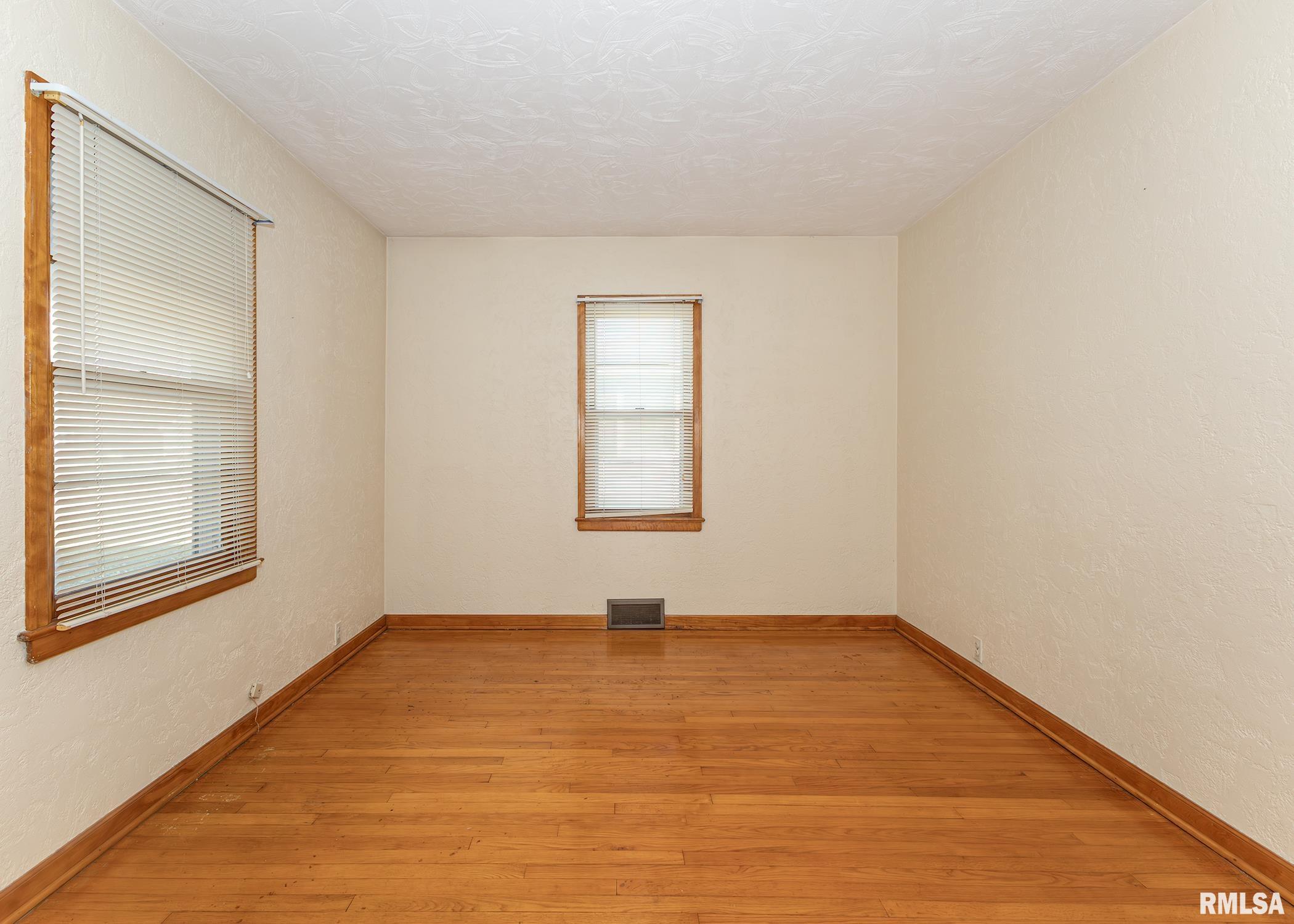 409 S Depot Street Property Photo 15