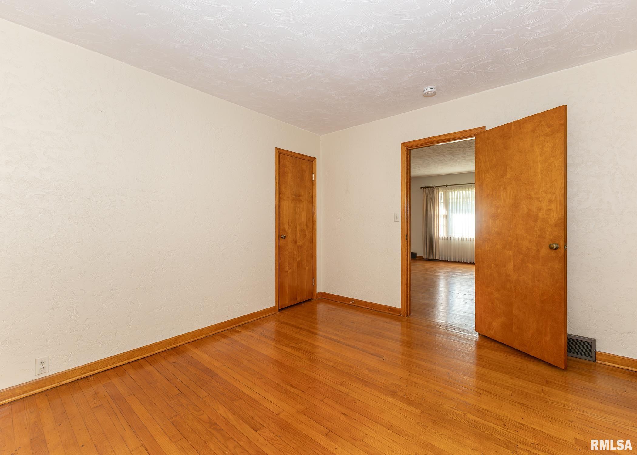 409 S Depot Street Property Photo 16