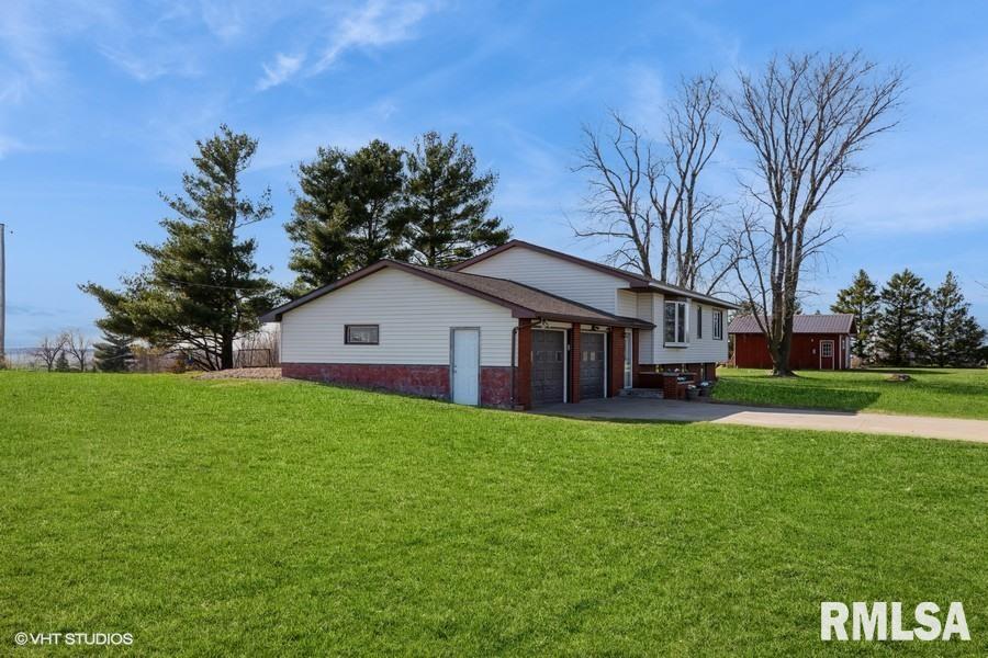3827 Highway 136 Property Photo 3