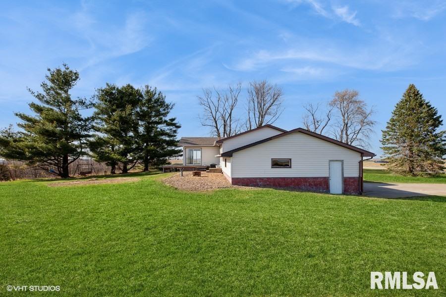 3827 Highway 136 Property Photo 5