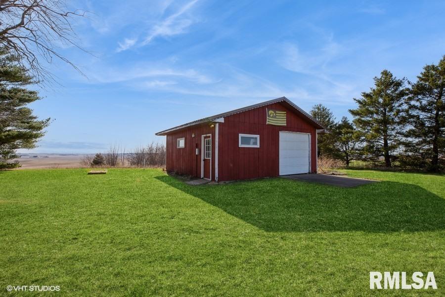 3827 Highway 136 Property Photo 8