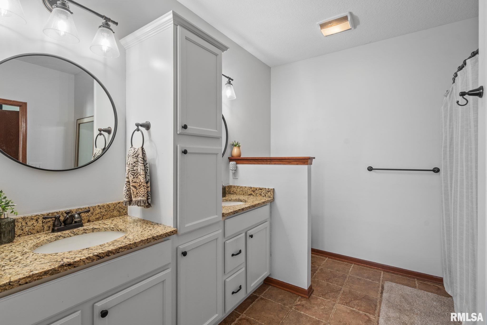 308 Portage Way Property Photo 13