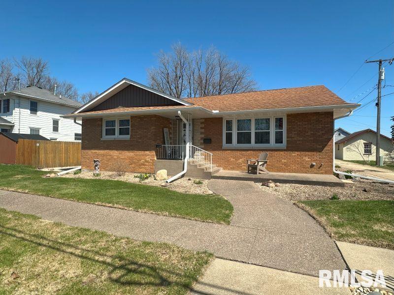 1114 5th Avenue Property Photo 1