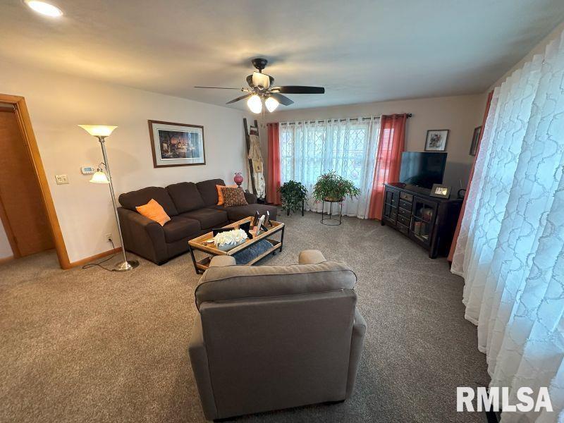 1114 5th Avenue Property Photo 5