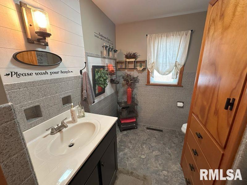1114 5th Avenue Property Photo 12
