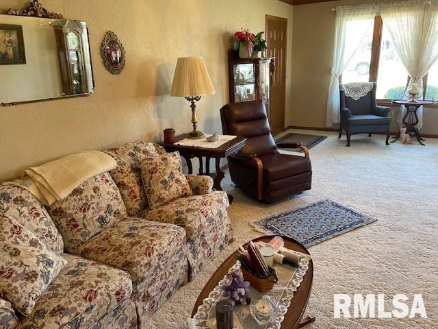 622 4th Avenue Property Photo 7