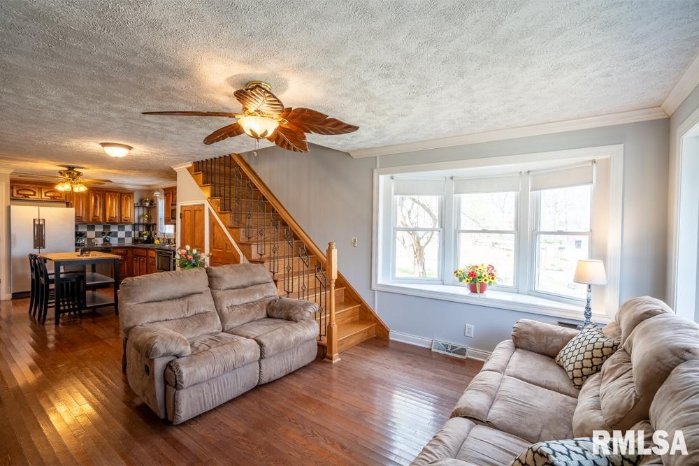 880 N Lakeshore Drive Property Photo 15