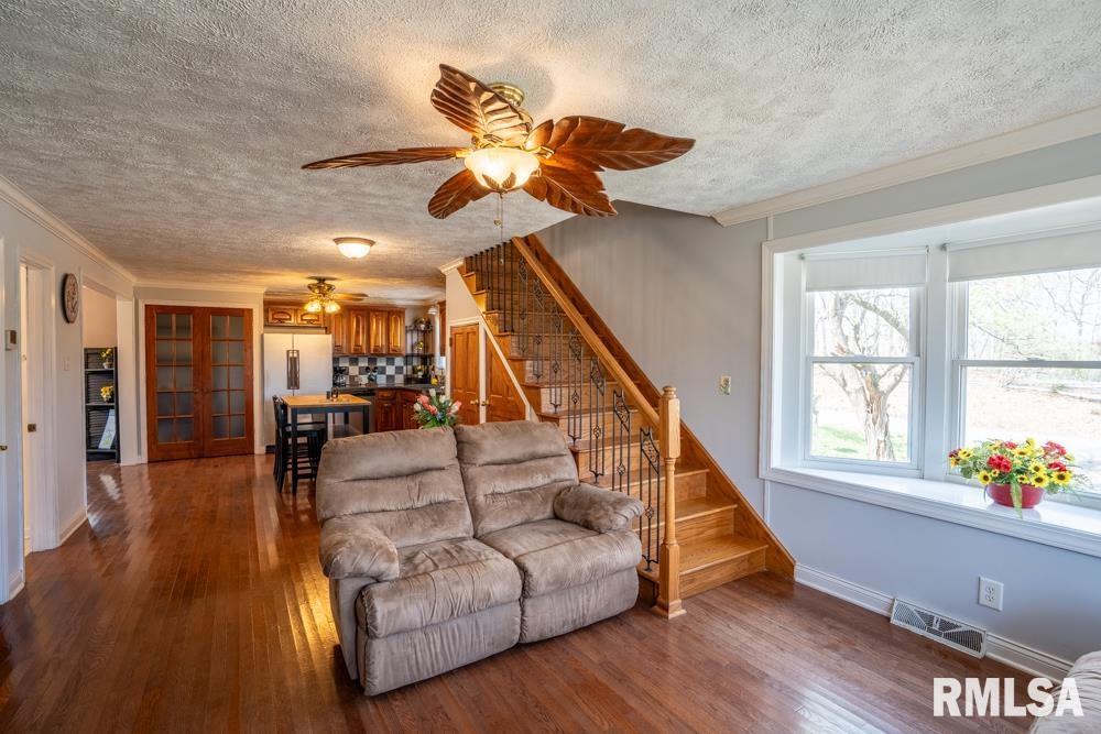 880 N Lakeshore Drive Property Photo 16