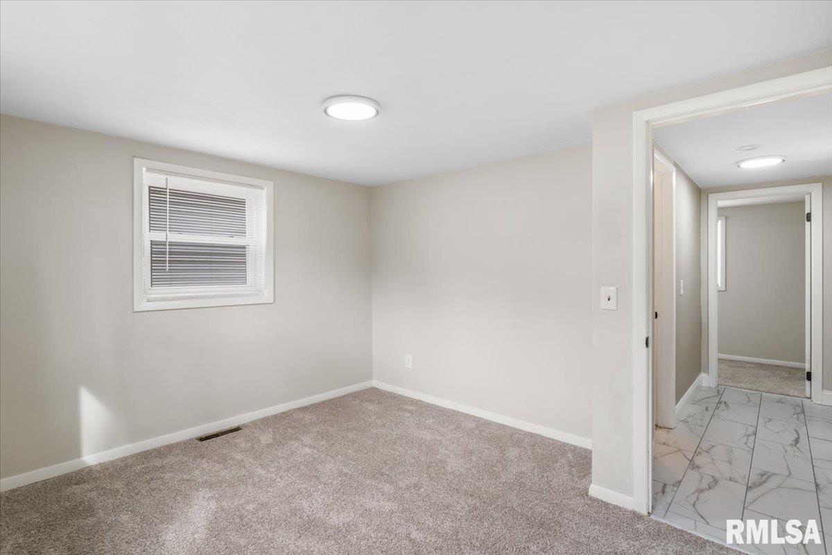 817 8th Avenue Property Photo 28