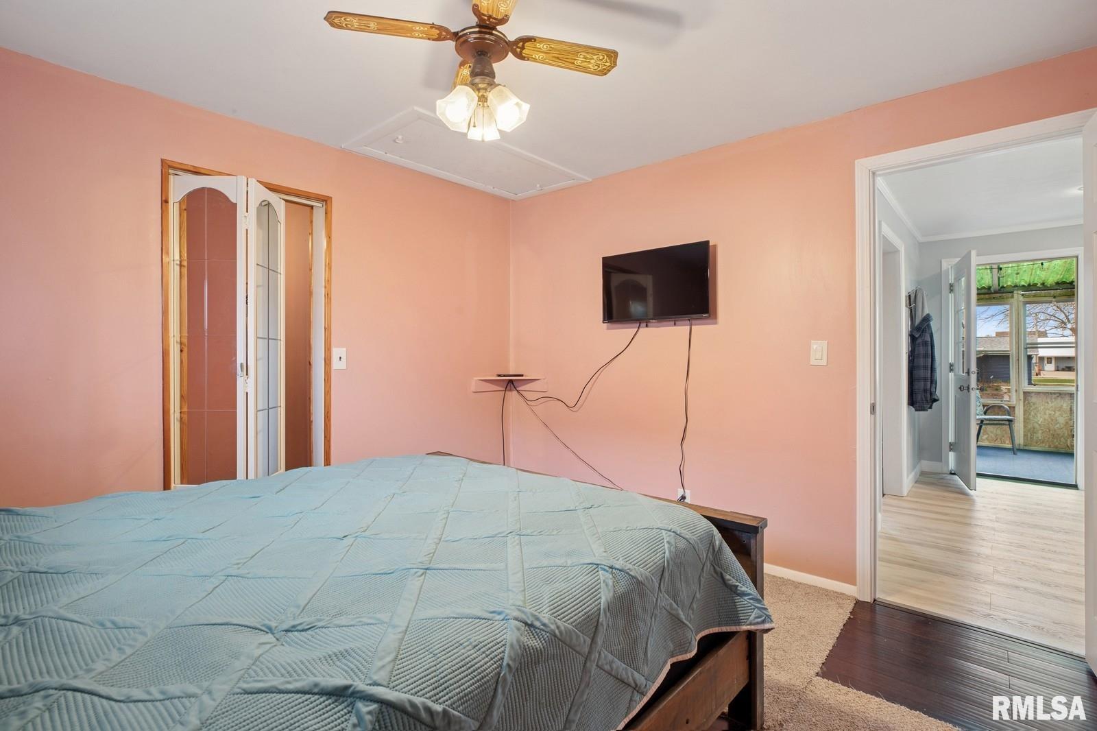 907 Broad Street Property Photo 24