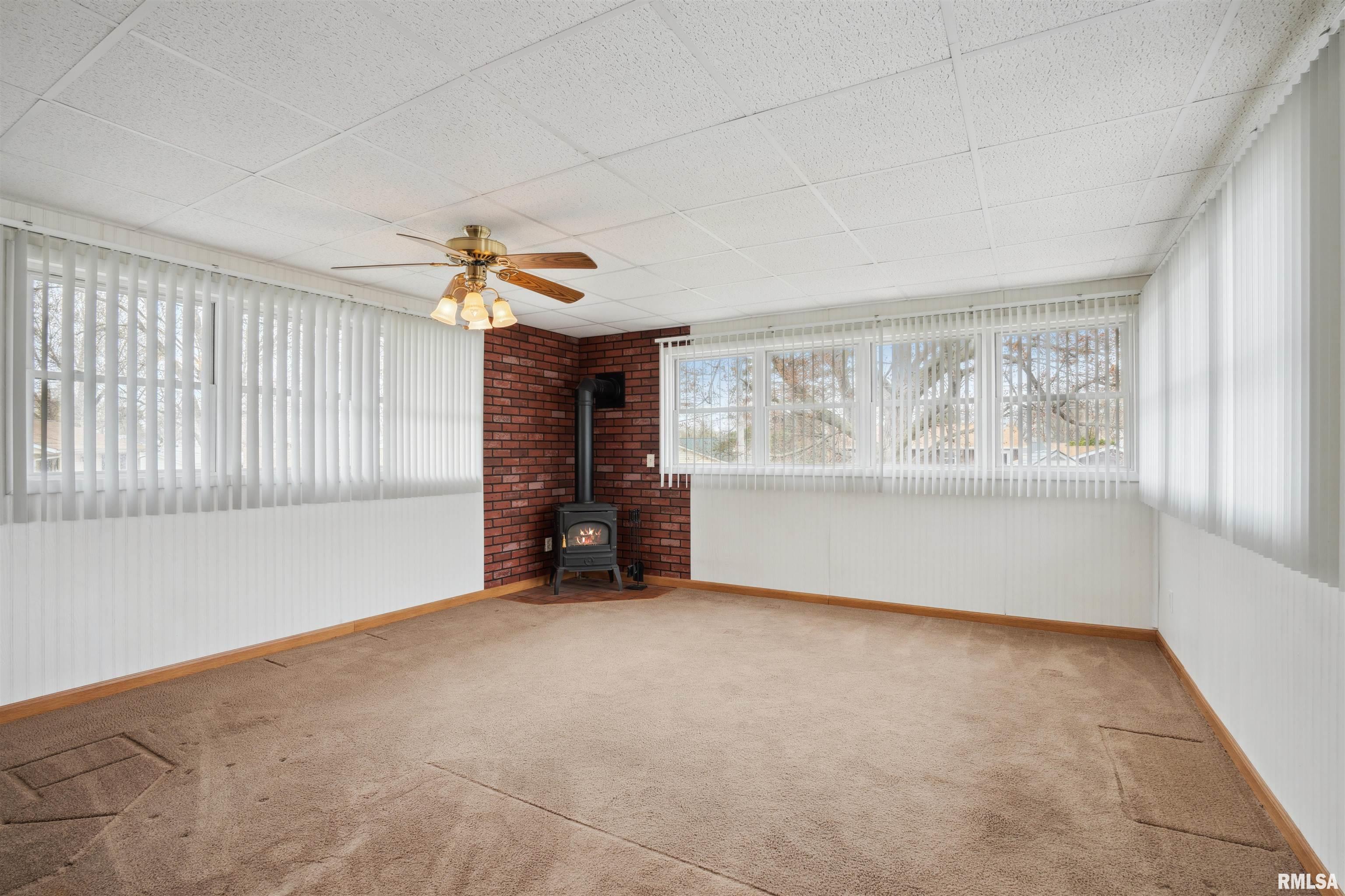 3220 Clover Hills Drive Property Photo 2