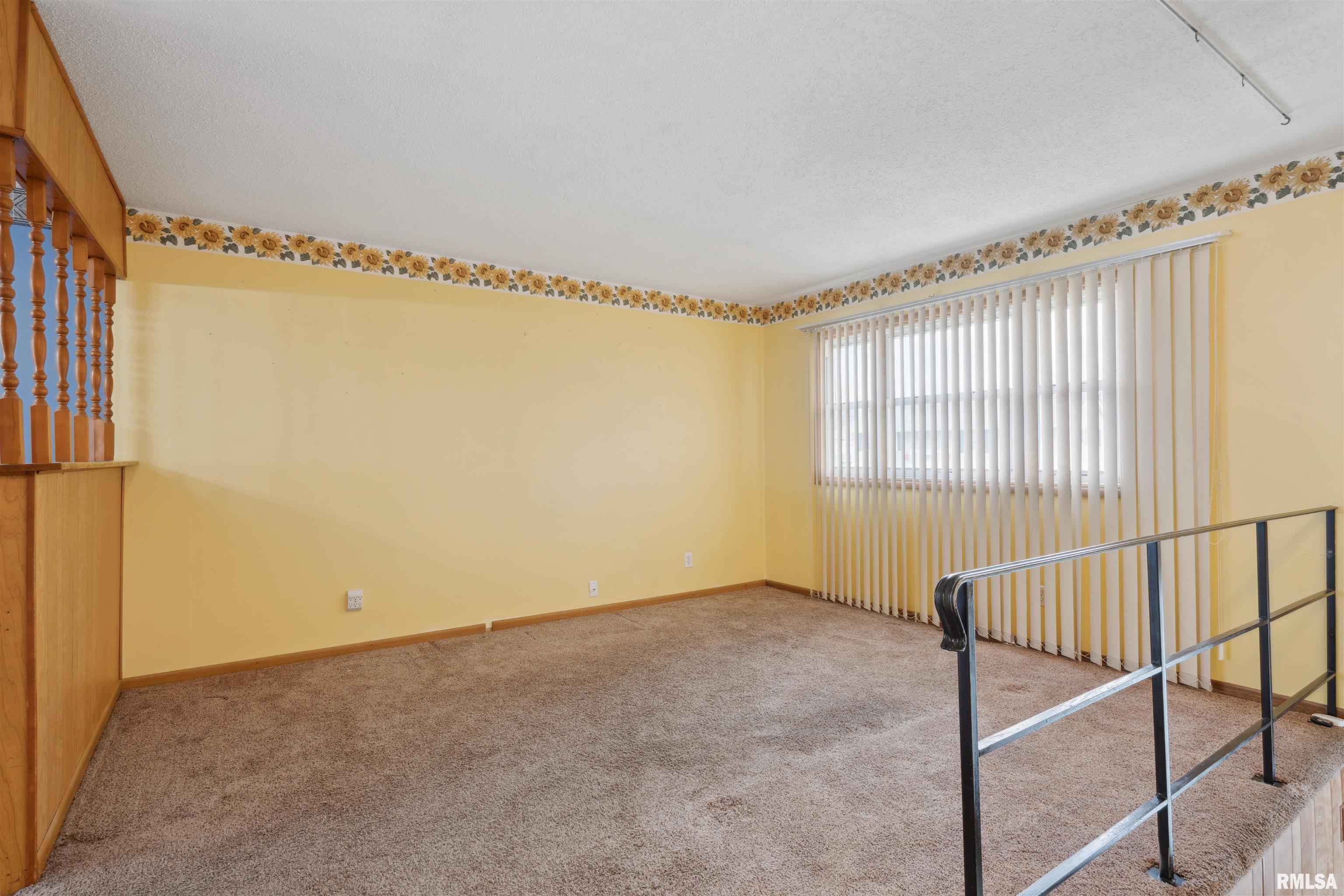 3220 Clover Hills Drive Property Photo 6