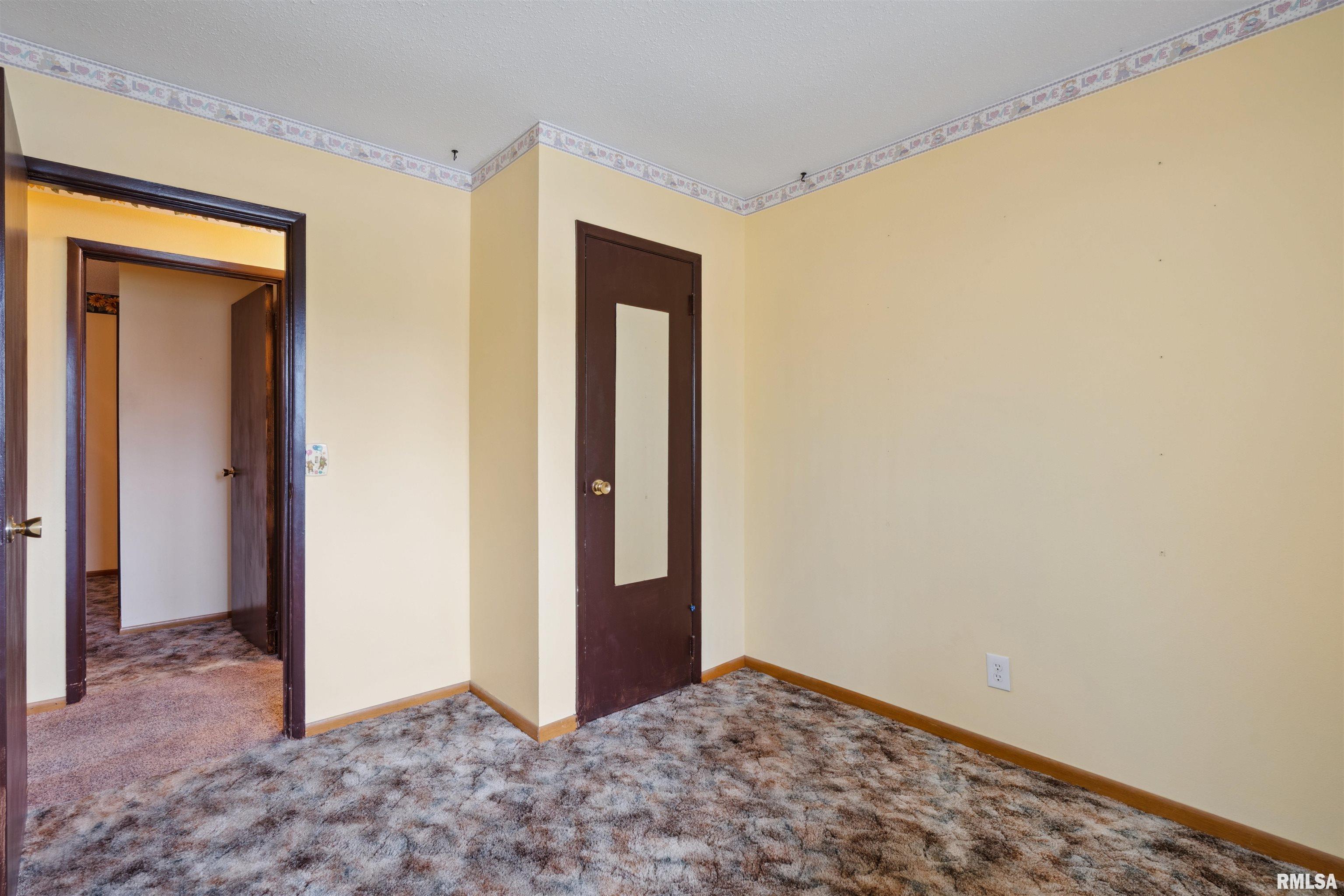 3220 Clover Hills Drive Property Photo 13