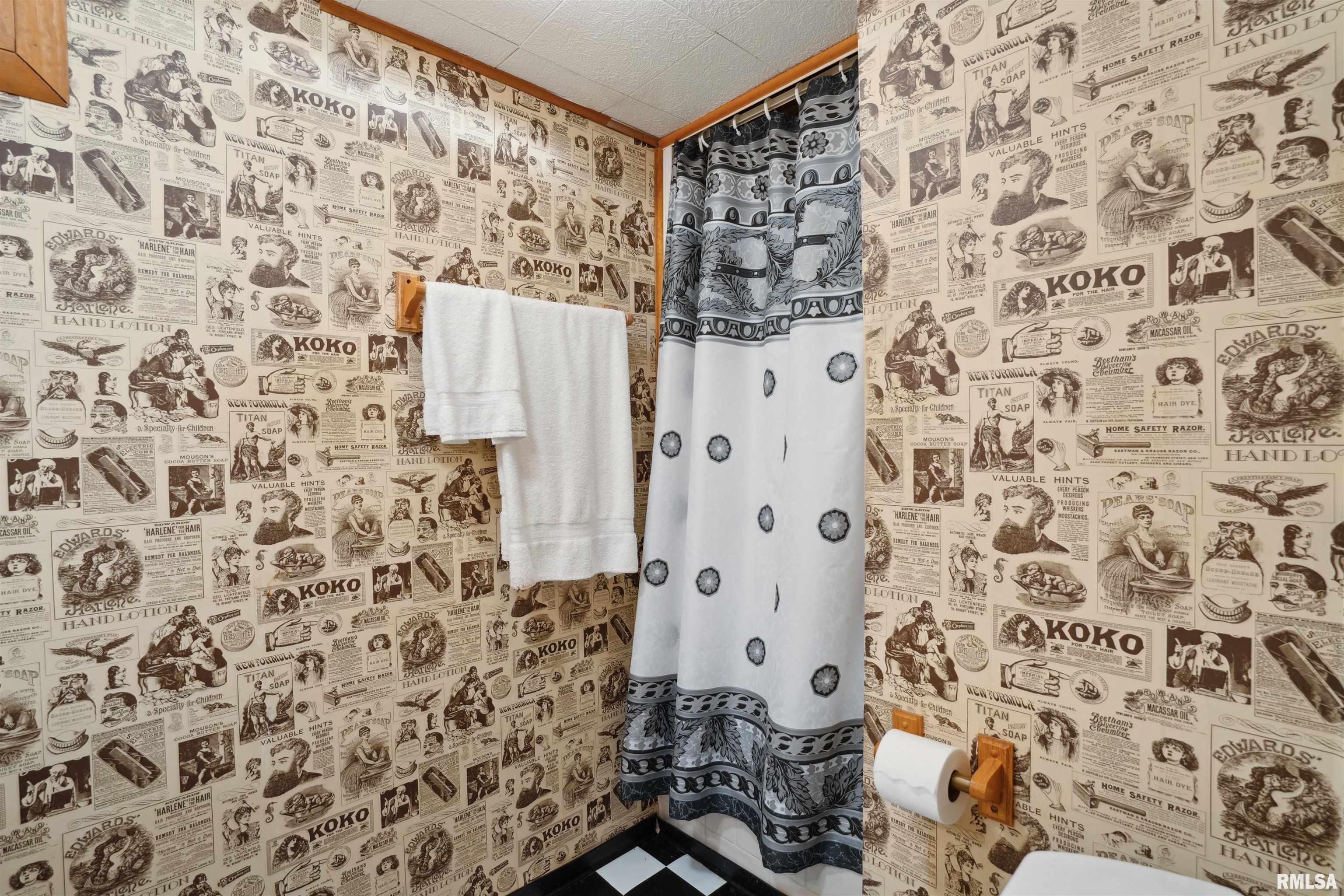 3220 Clover Hills Drive Property Photo 27