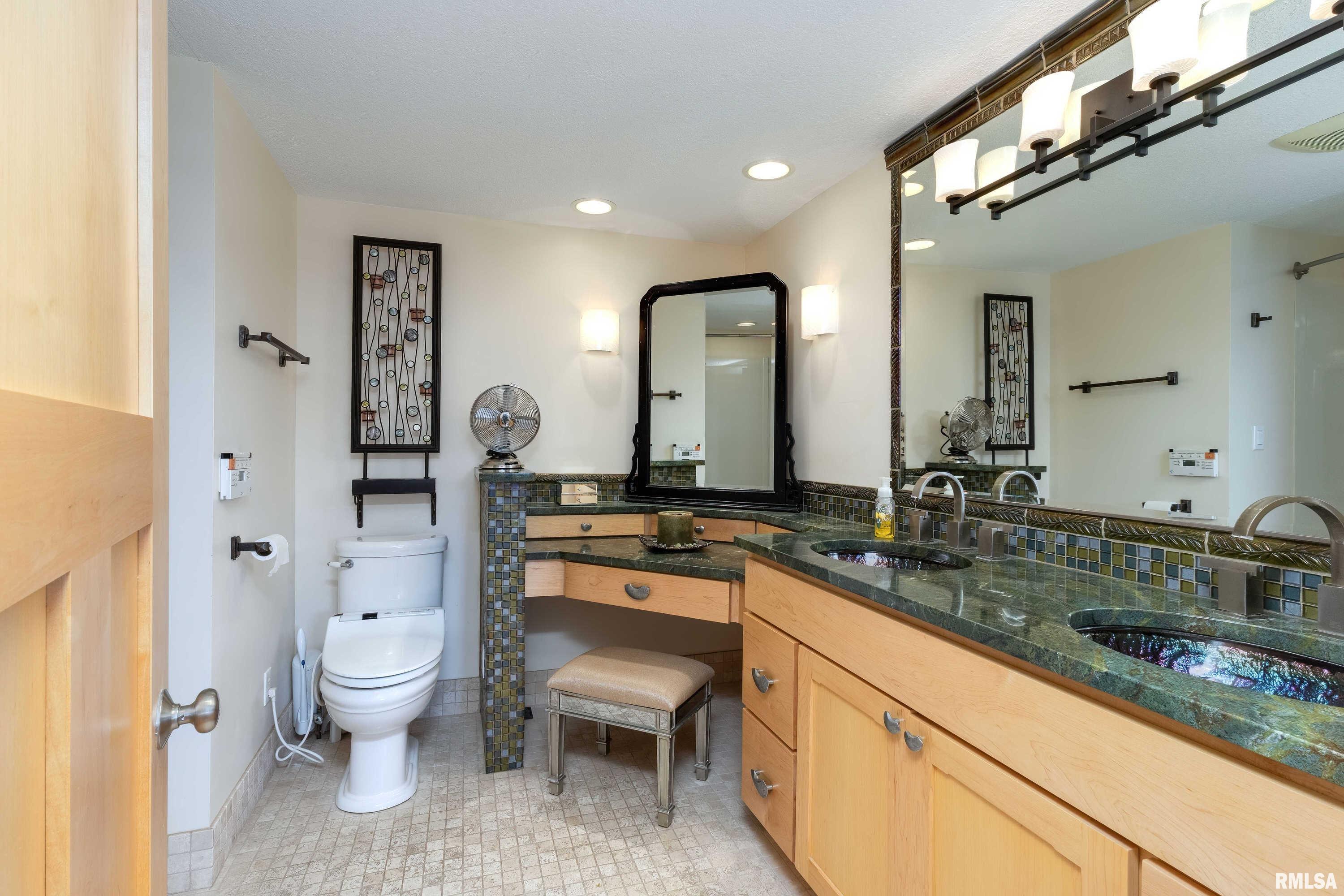 22965 Great River Road Property Photo 22