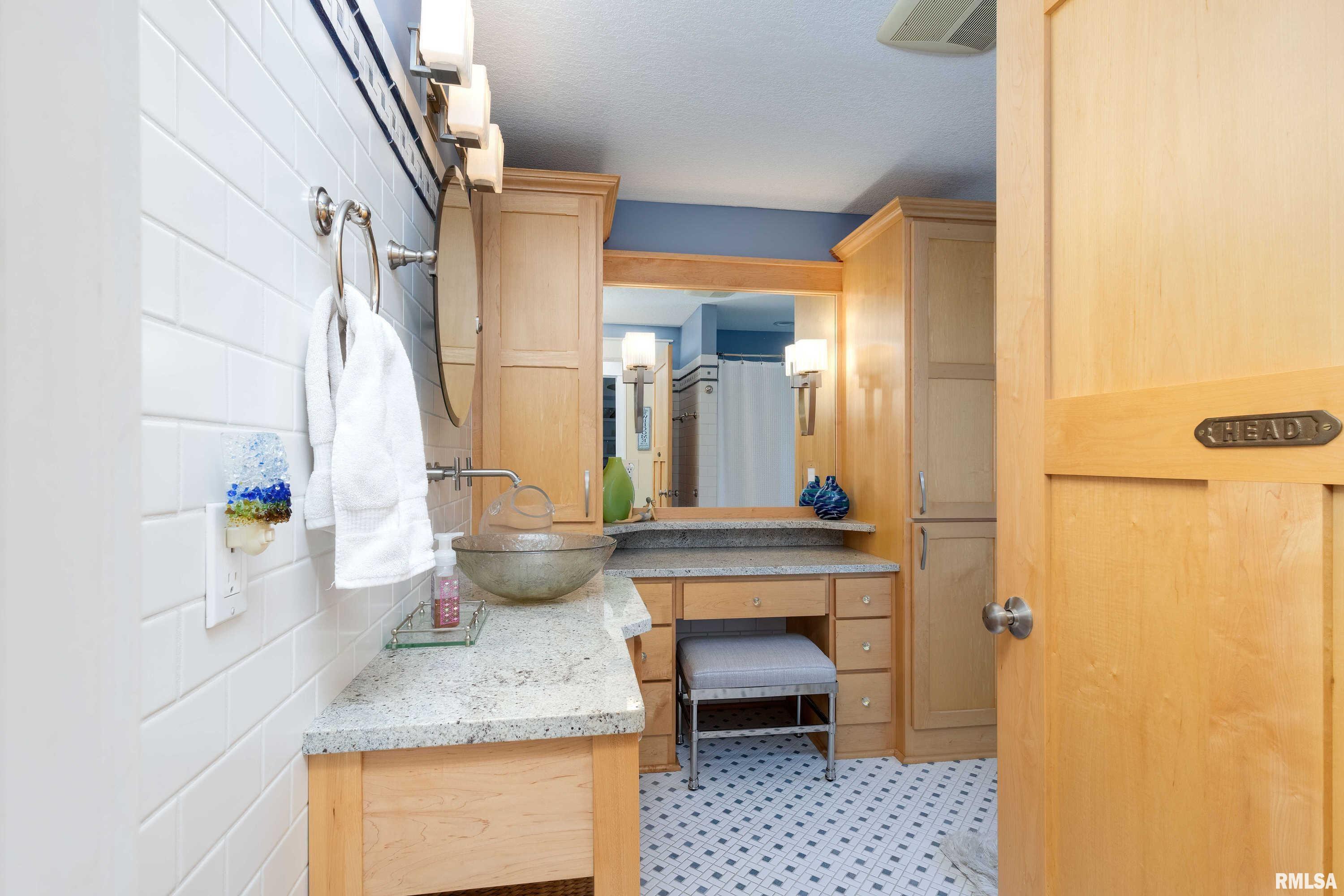 22965 Great River Road Property Photo 27