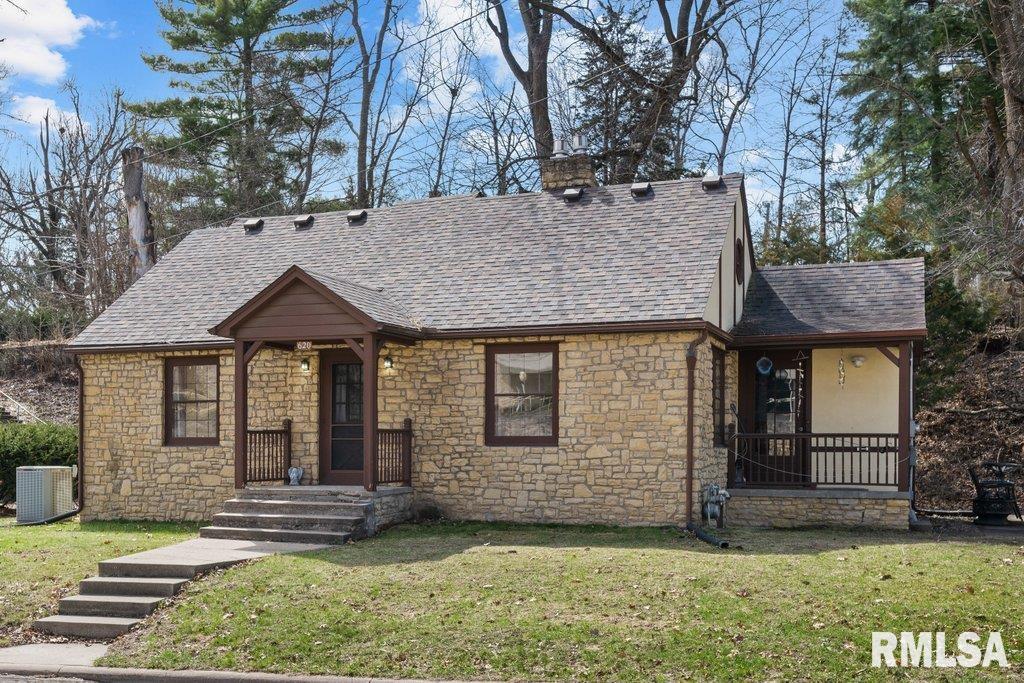 620 Thorwaldsen Place Property Photo 2