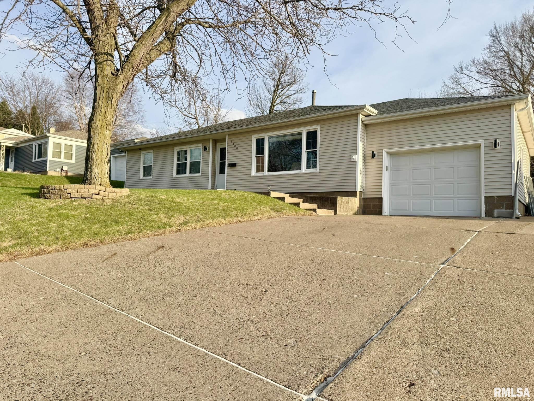 1300 26th Avenue Property Photo 6